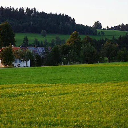 Knuschbrhaisle Semesterbostad